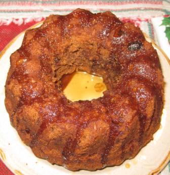 Applesauce Cake with sweet drizzle  (c) 2013 barefoot photos